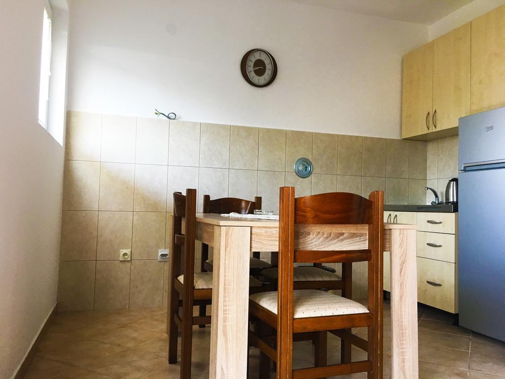 Milmaris Apartments Tivat Kültér fotó